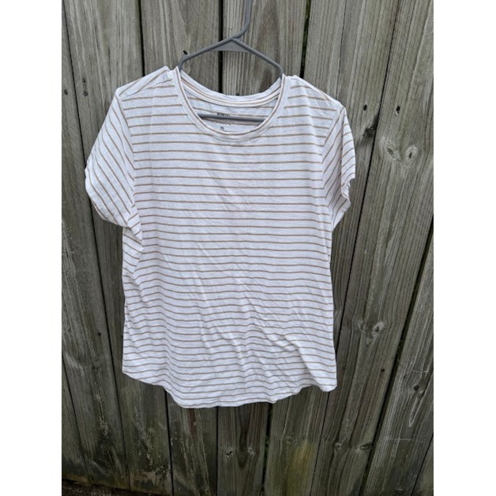 Casual Minimalist Sonoma Everyday Tee XL White Tan Striped Crewneck Short Sleeve